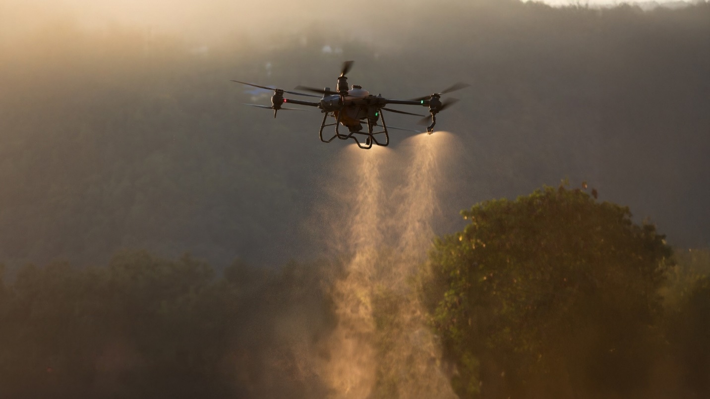 How Crop Seed Spreading Drones Improve Yield and Productivity
